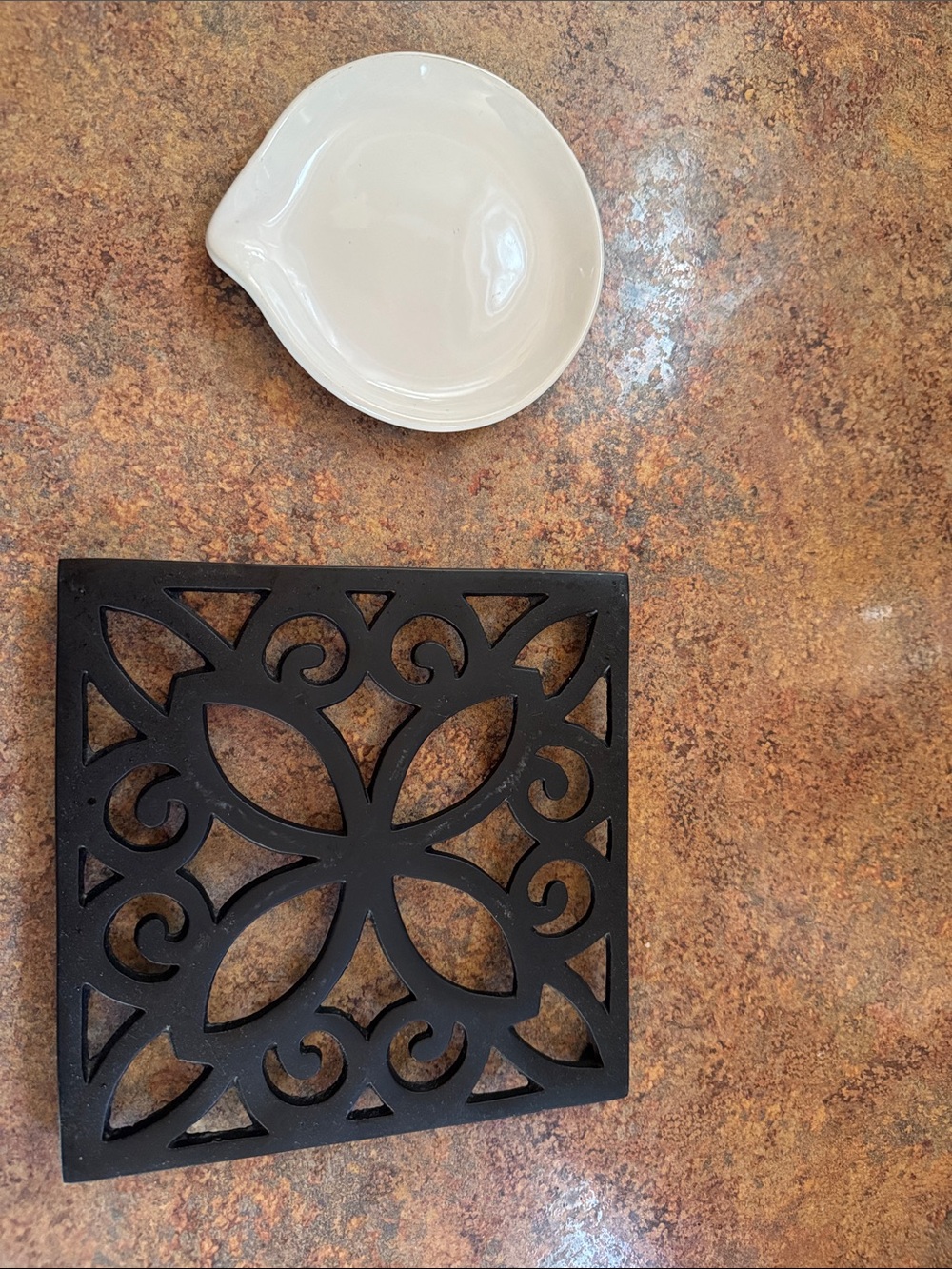 Kitchen home decor- INCLUDES everything in 1st & 2nd pictures.